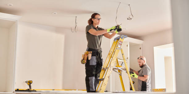 Best Affordable Electrician  in Apalachicola, FL